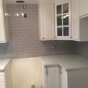 grey ceramic kitchen backsplash